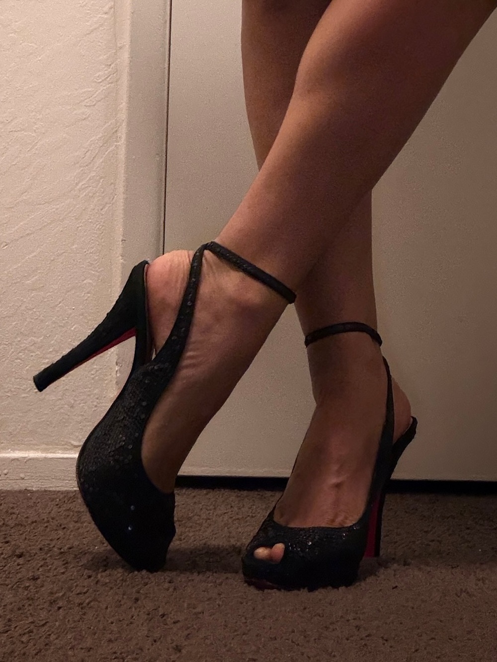 Betsey Johnson Black Sequin Slingback Heels with Pink Accents - Picture 5 of 7